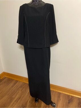 Classic Long, Black Women's 3/4 Sleeve Dress. Item# TSd16
